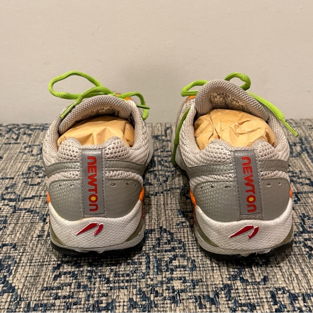 Newton Motion Stability Running Sneakers - Picture 4 of 6